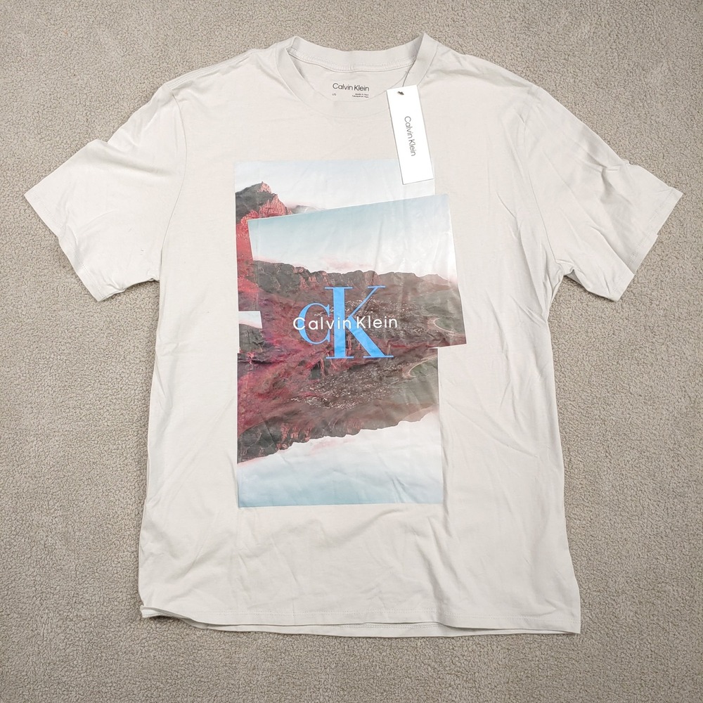 NEW NWT Calvin Klein Graphic Tee - Men L - Galaxy Grey Mountain Landscape Shirt